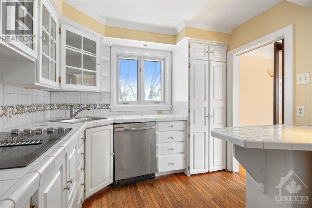 Listing 1329327 - Large Photo # 7