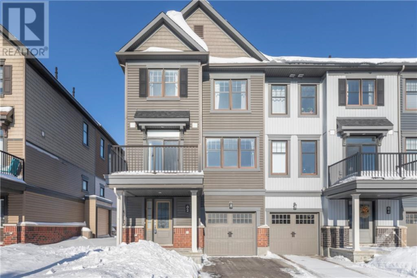 82 FALLENGALE CRESCENT, Ottawa