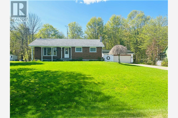 14 FAMILY LANE, Smiths Falls