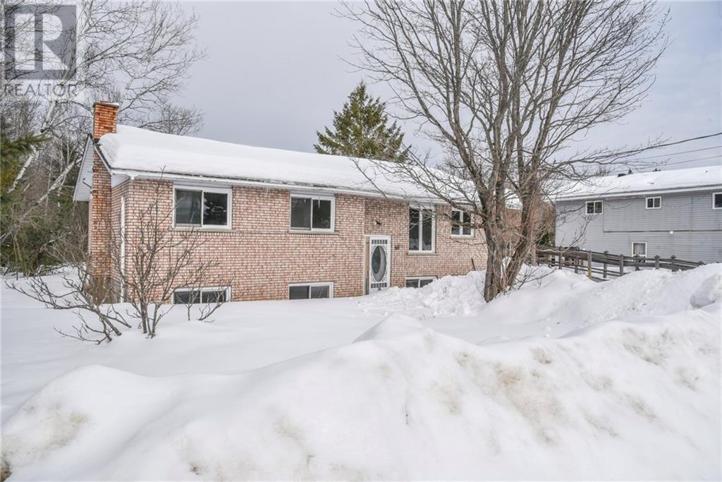 Listing 1329680 - Large Photo # 1
