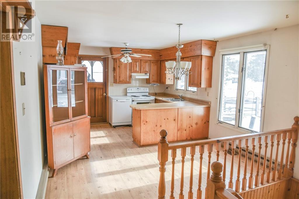 Listing 1329680 - Large Photo # 4