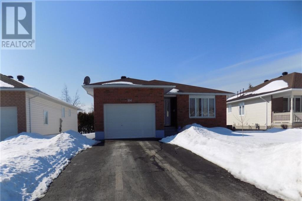 254 GLENWOOD CRESCENT, Smiths Falls