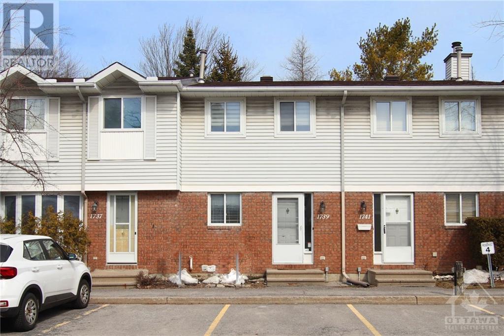 Listing 1329815 - Large Photo # 1