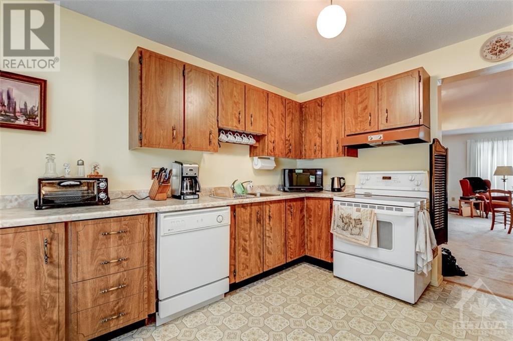 Listing 1329819 - Large Photo # 11