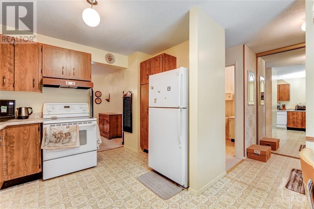 Listing 1329819 - Large Photo # 10