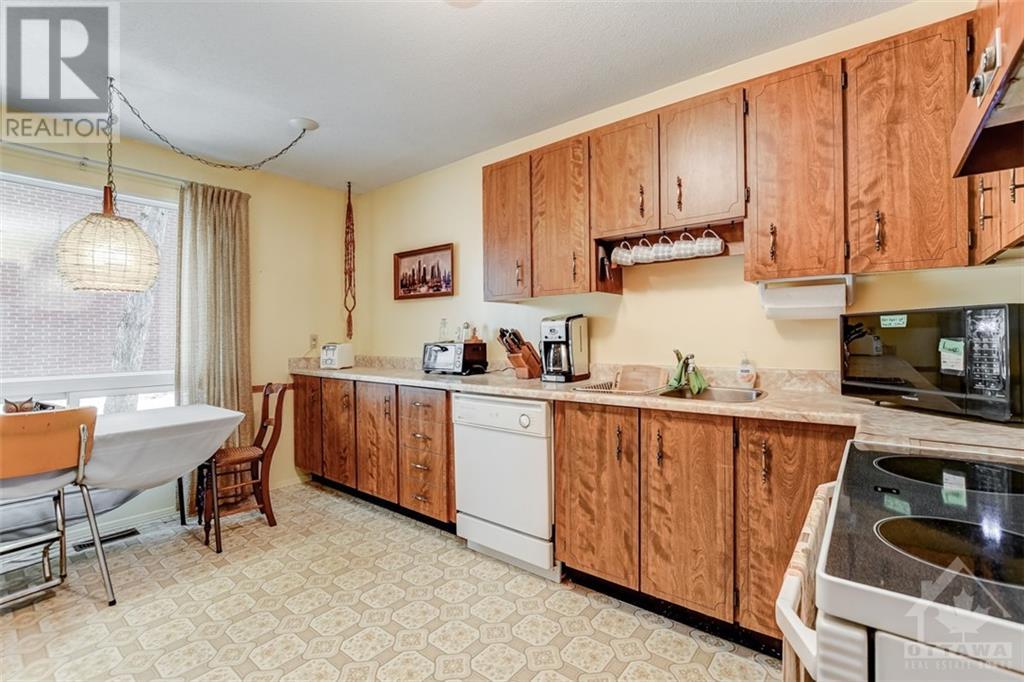 Listing 1329819 - Large Photo # 9
