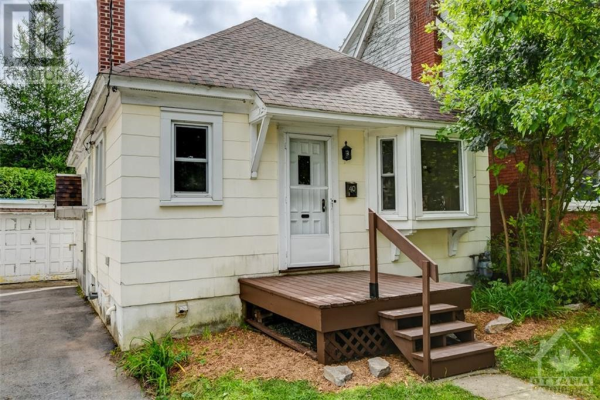 40 FENTIMAN AVENUE, Ottawa
