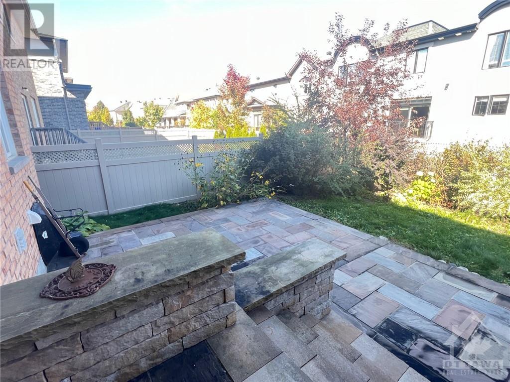 Listing 1330057 - Large Photo # 30