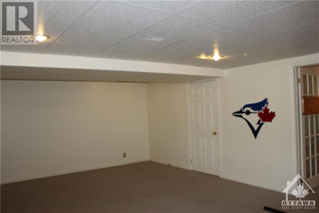 Listing 1330257 - Large Photo # 17