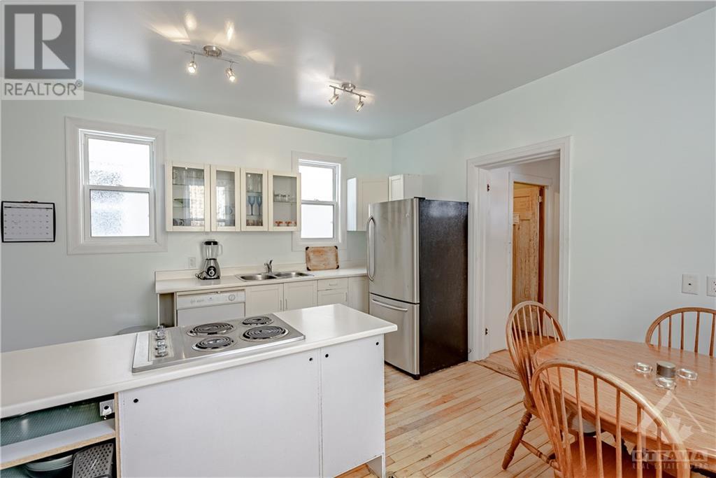 Listing 1330320 - Large Photo # 14