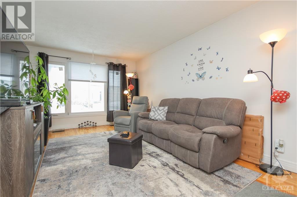 Listing 1330513 - Large Photo # 10