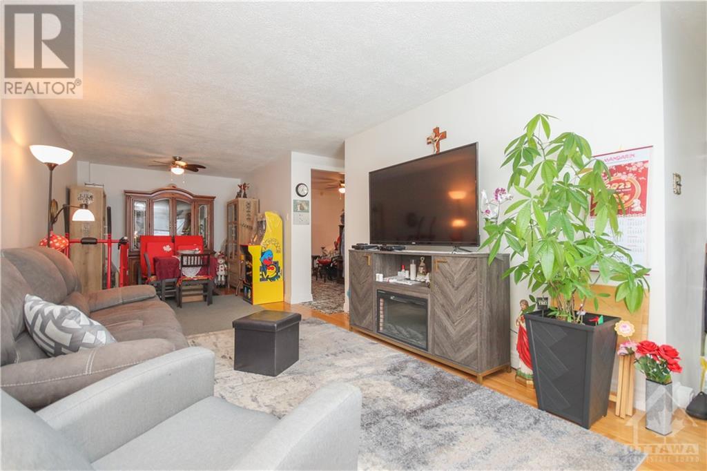 Listing 1330513 - Large Photo # 13