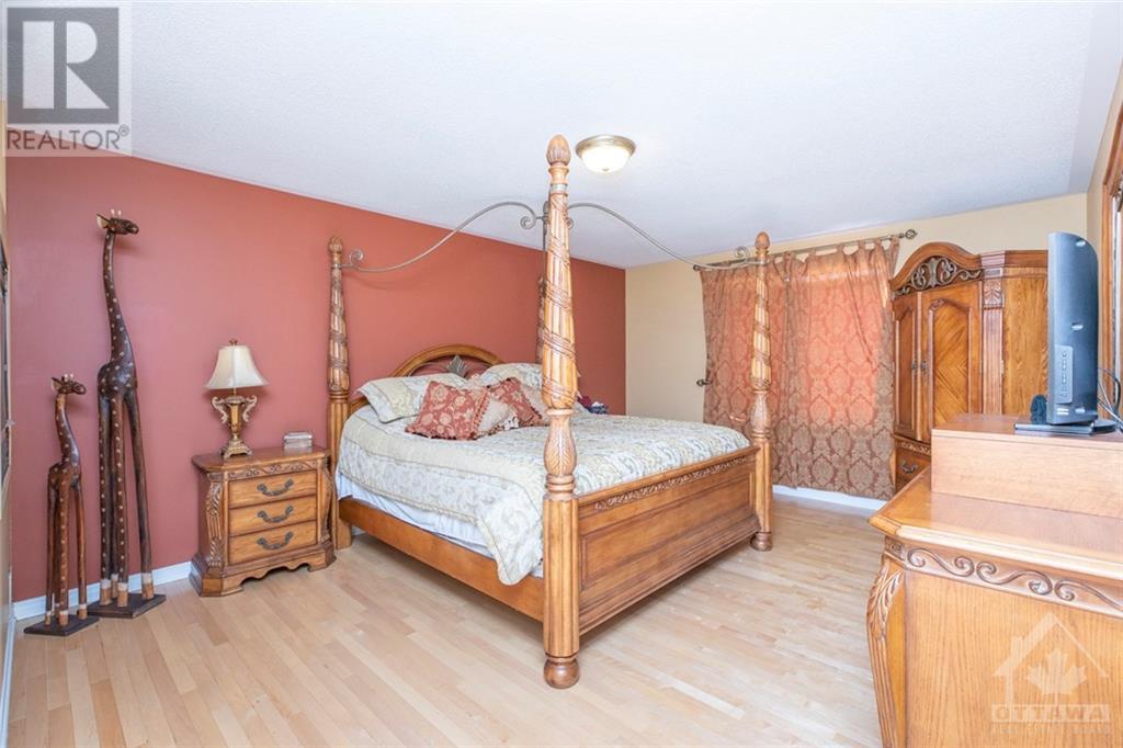 Listing 1330657 - Large Photo # 20