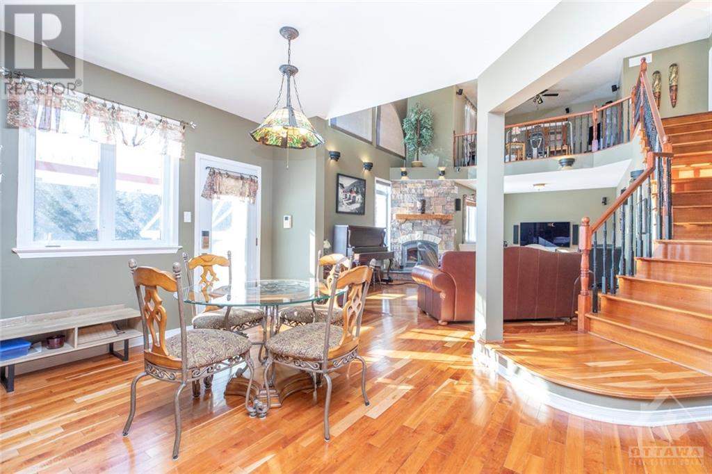 Listing 1330657 - Large Photo # 16