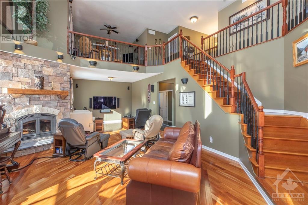 Listing 1330657 - Large Photo # 15