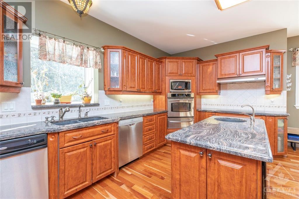 Listing 1330657 - Large Photo # 10