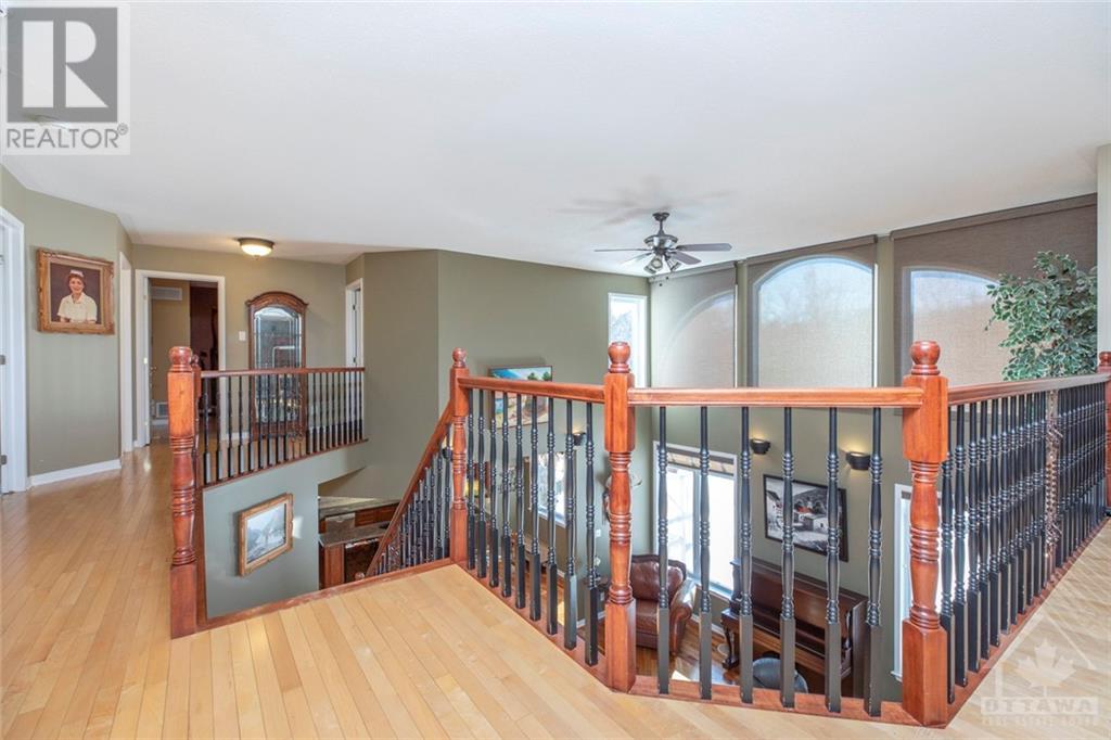 Listing 1330657 - Large Photo # 18