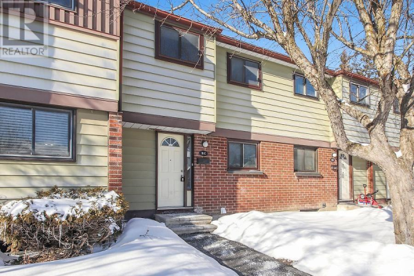 16 KNOLLSBROOK DRIVE UNIT#C, Ottawa
