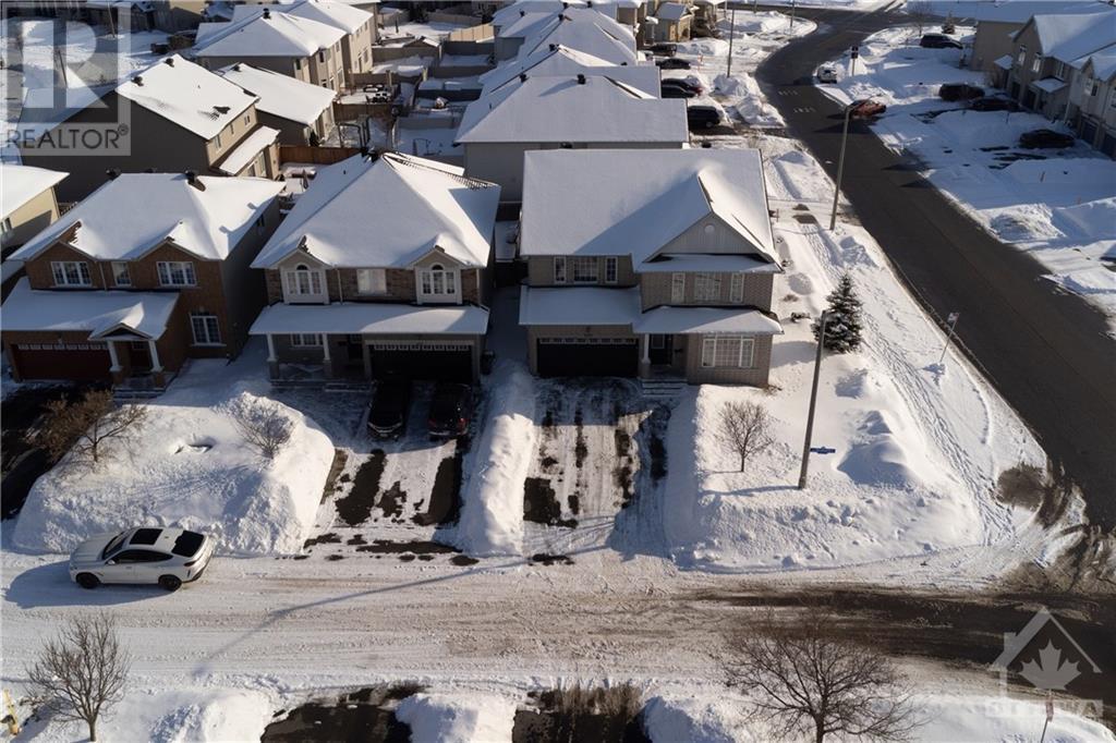 Listing 1330747 - Large Photo # 2