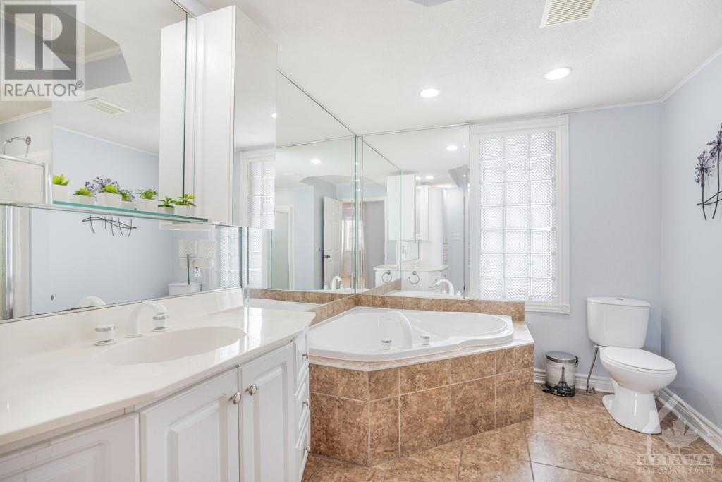 Listing 1330782 - Large Photo # 19