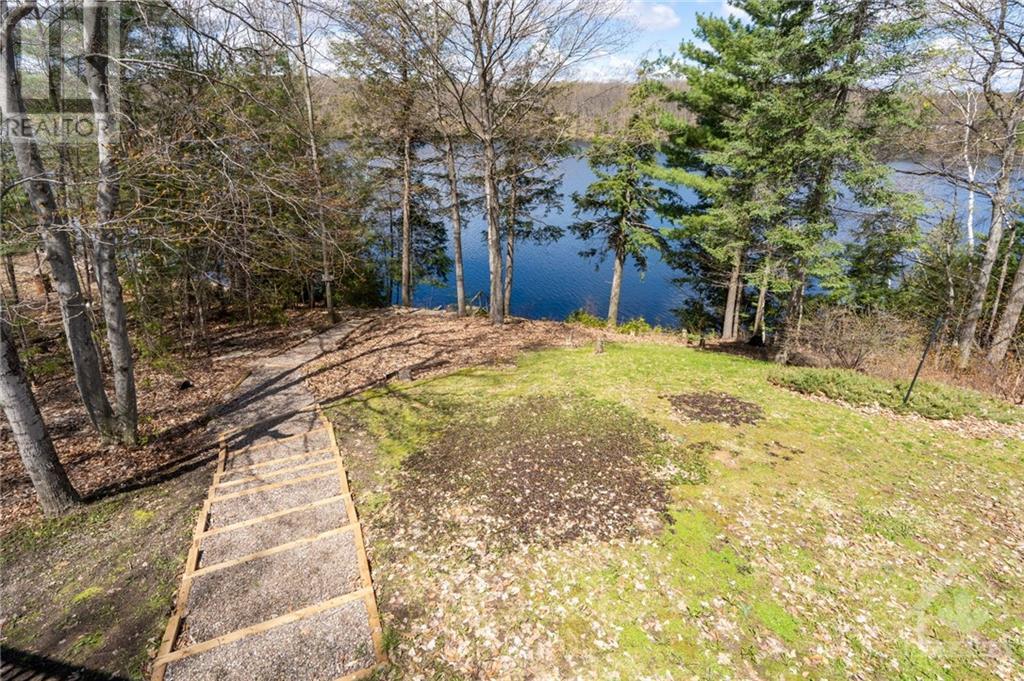 Listing 1330877 - Large Photo # 24