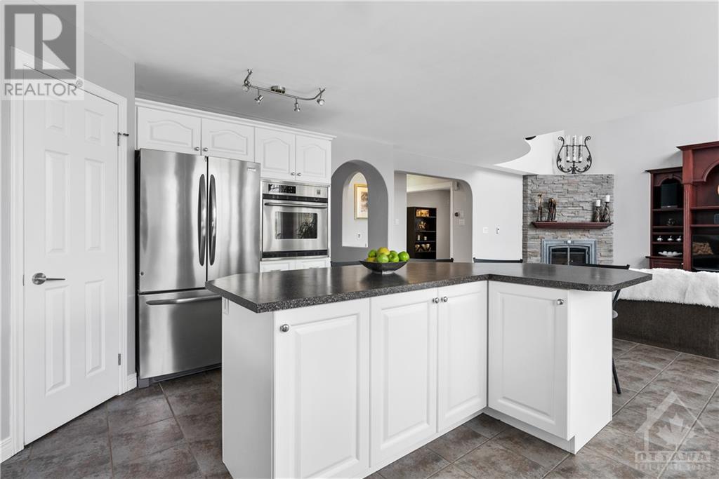 Listing 1330904 - Large Photo # 10