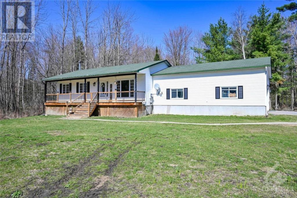 8 BENJAMIN LANE, Kemptville