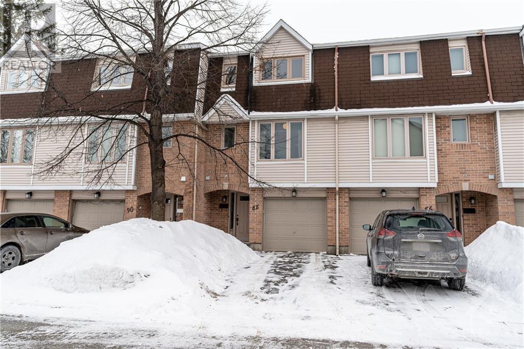 Listing 1331054 - Large Photo # 1