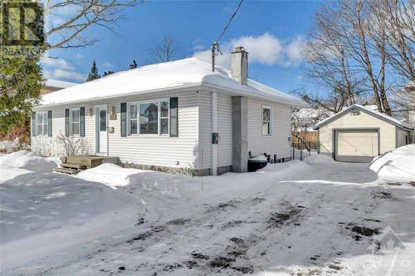 1515 KINGSDALE AVENUE, Ottawa
