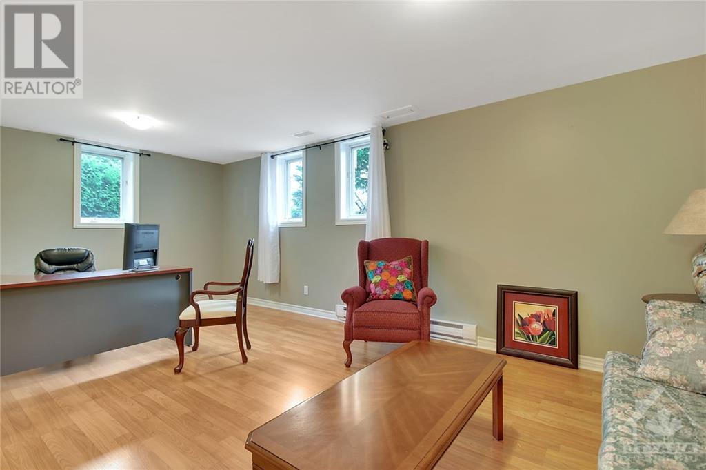 Listing 1331287 - Large Photo # 25