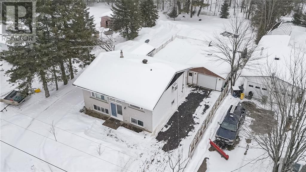 Listing 1331493 - Large Photo # 2
