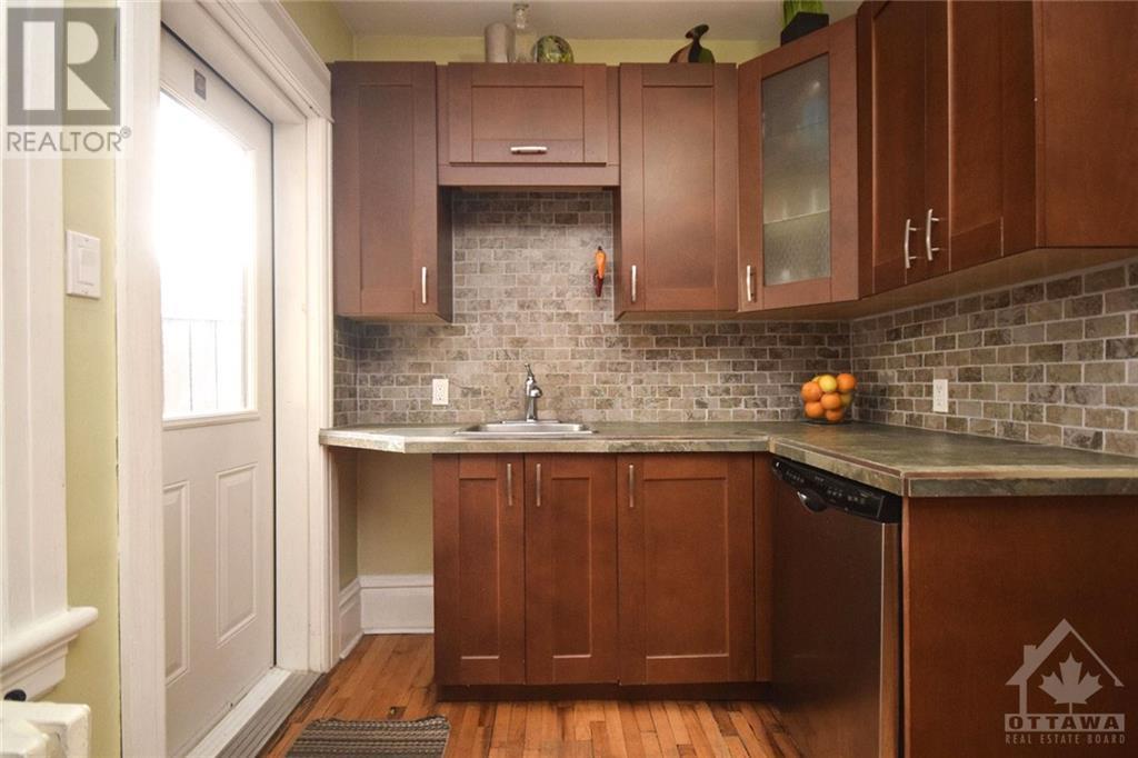 Listing 1331624 - Large Photo # 4