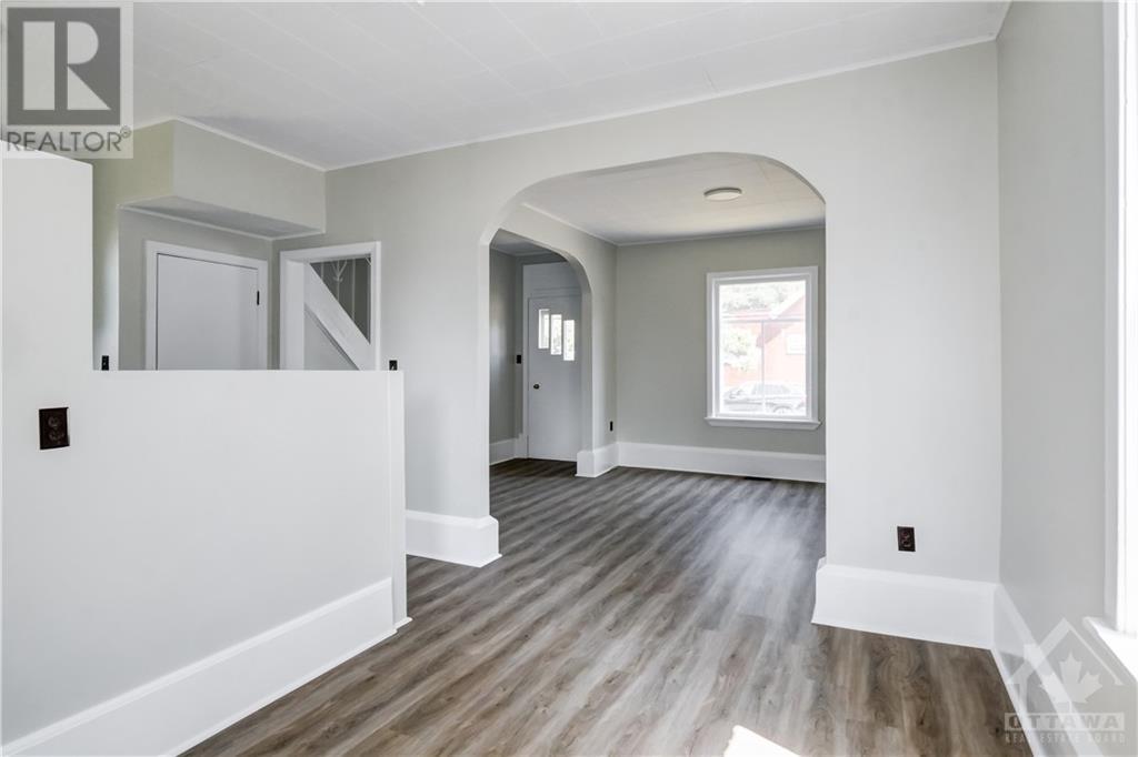 Listing 1331635 - Large Photo # 11