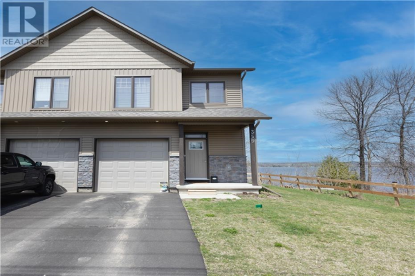 359 NELSON STREET, Pembroke