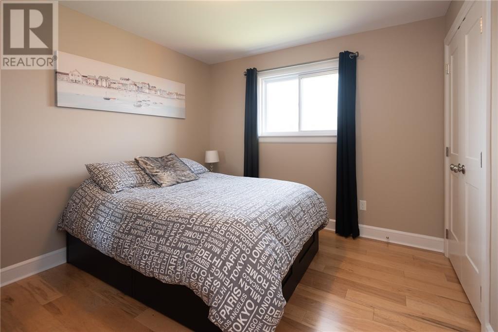 Listing 1331822 - Large Photo # 18