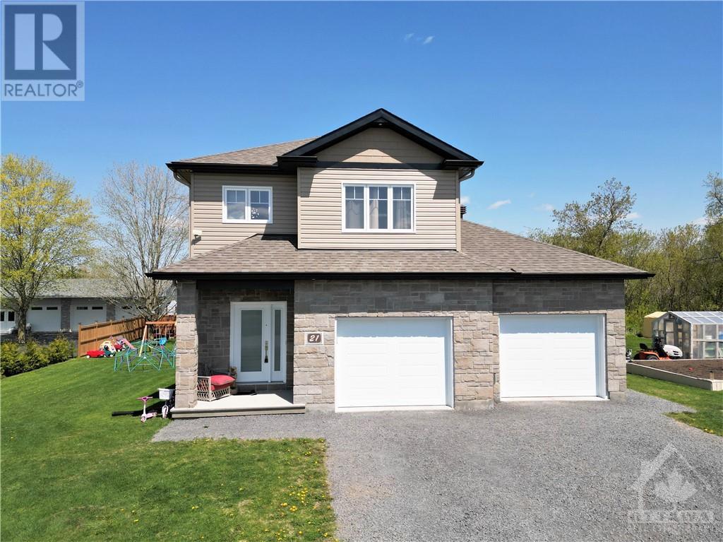 Listing 1331930 - Large Photo # 1
