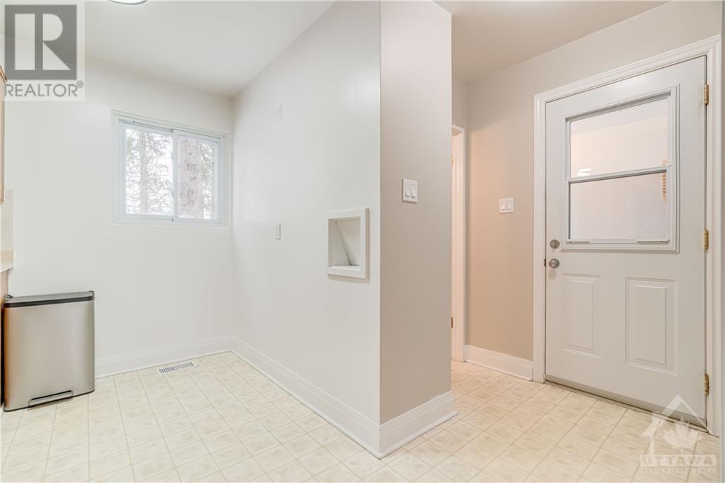 Listing 1331955 - Large Photo # 14