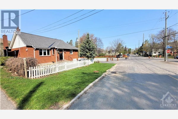 434 HILSON AVENUE, Ottawa