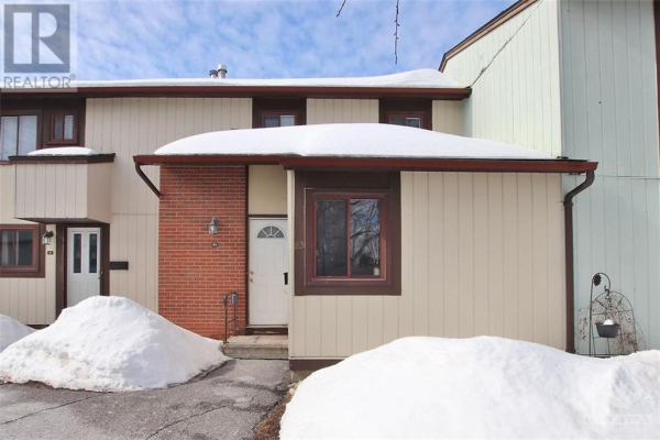 83 THISTLEDOWN COURT, Ottawa