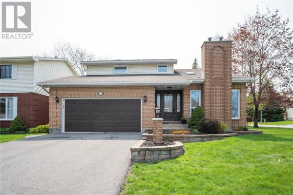 875 KENYON CRESCENT, Cornwall