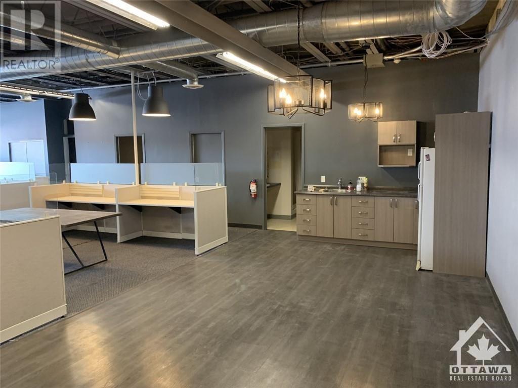 981 WELLINGTON STREET UNIT#200, #200