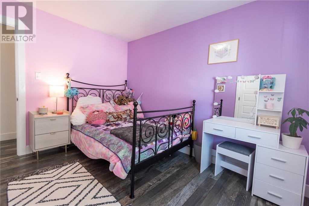Listing 1332316 - Large Photo # 18