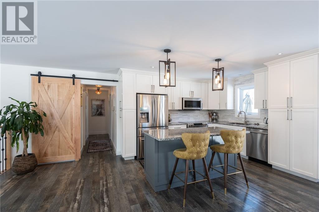 Listing 1332316 - Large Photo # 12