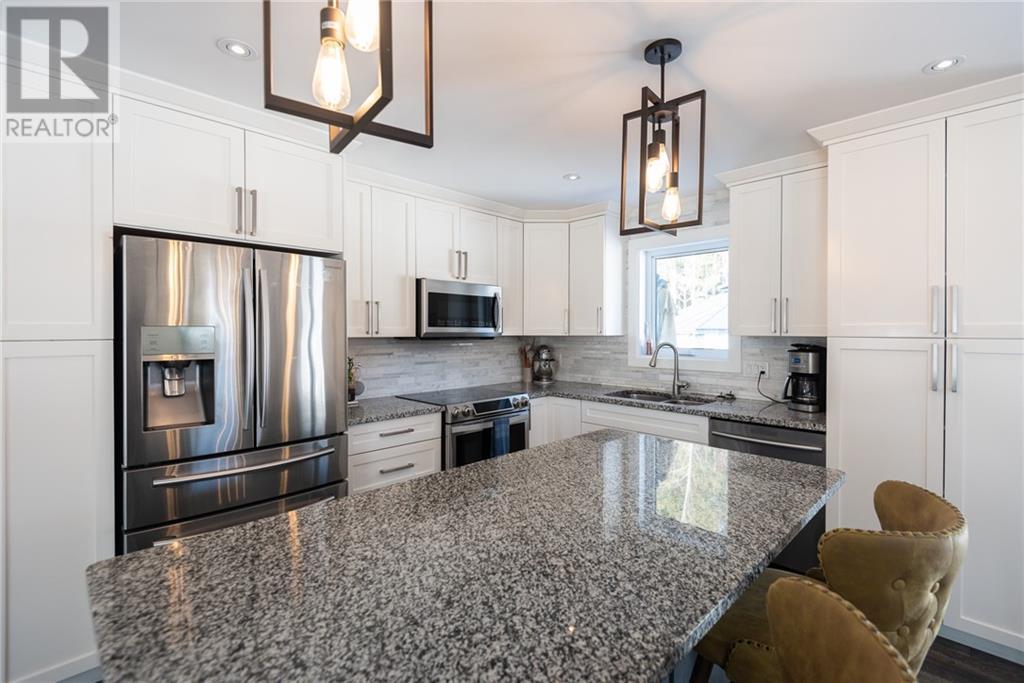 Listing 1332316 - Large Photo # 13