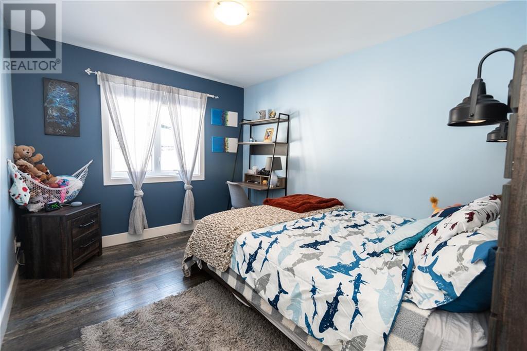 Listing 1332316 - Large Photo # 17