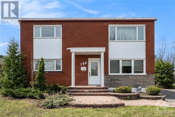 786 TROJAN AVENUE, Ottawa