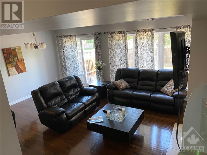 Listing 1332496 - Large Photo # 4