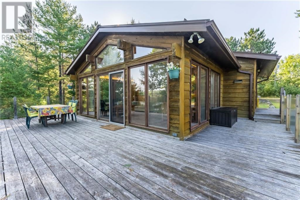 624 PINE POINT LANE, Killaloe