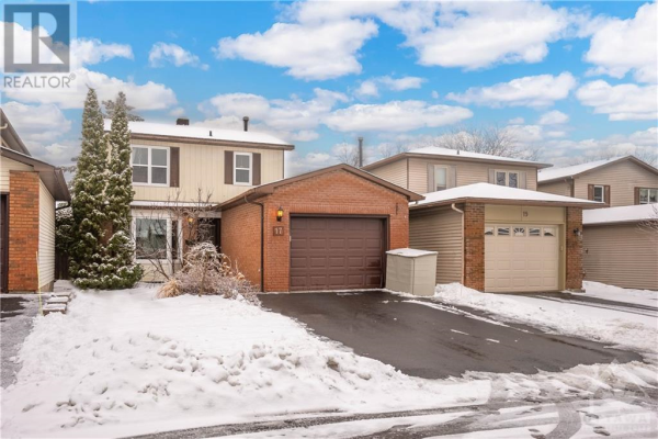 17 BRANDO CRESCENT, Ottawa