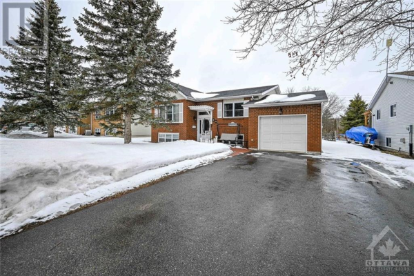 50 MERRICK STREET, Smiths Falls